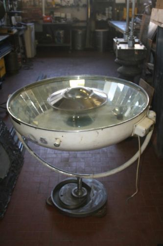 3079 - tavolo ricavato da lampada (Custom).jpg